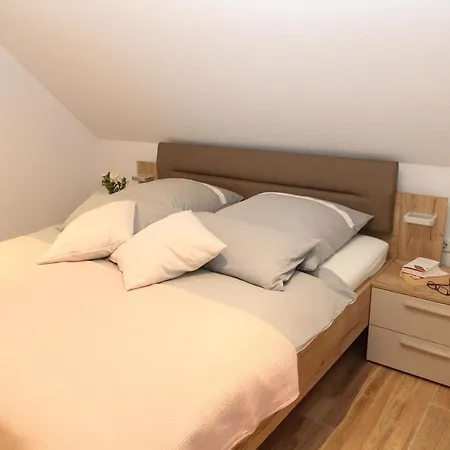 Tiefsinn Apartamento *